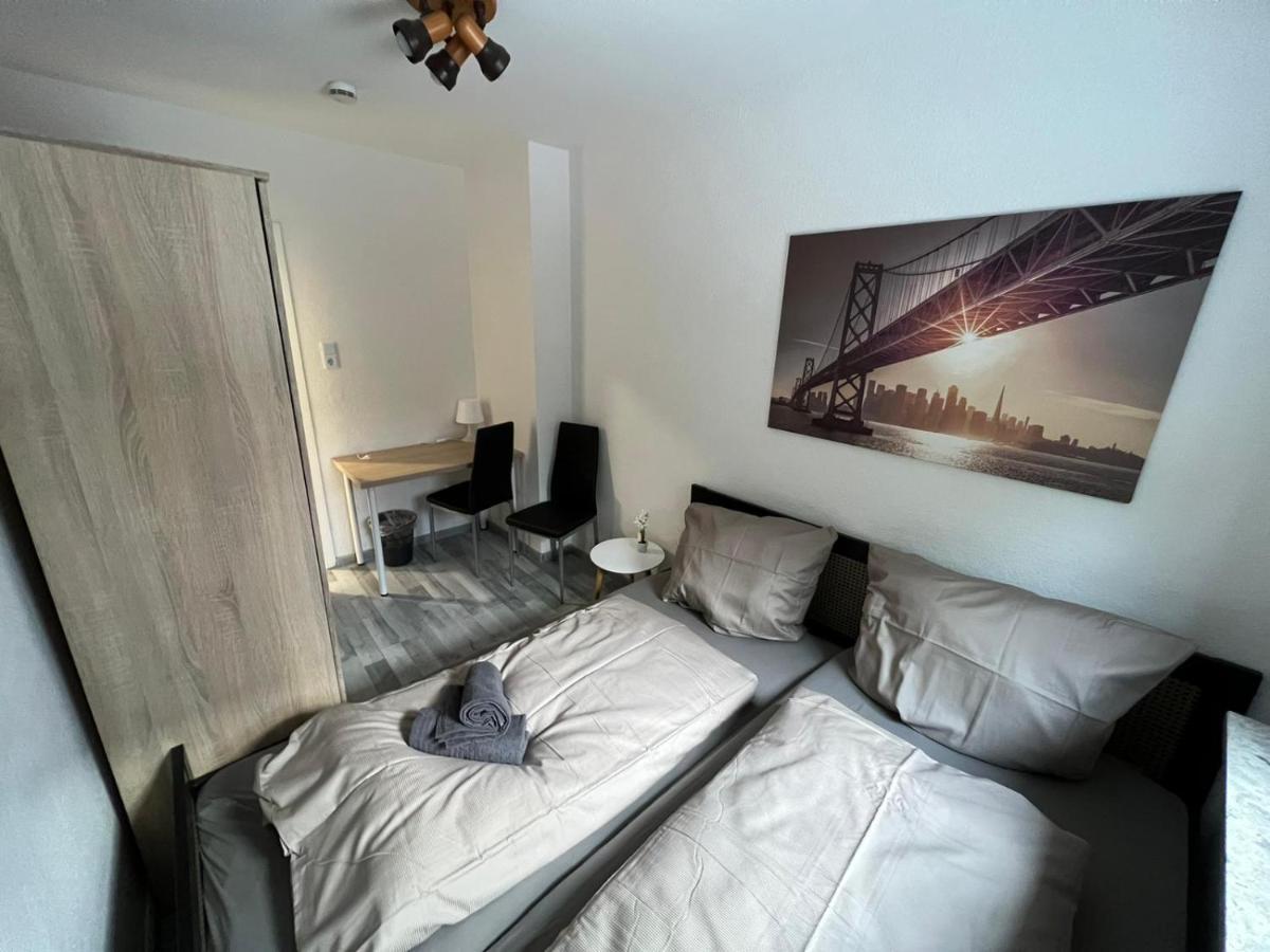 Schoenes Einfaches Zimmer In Oldenburg 109 Apartamento Exterior foto